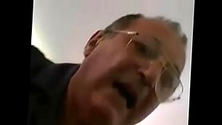 bokep ketika cucu polos di perawanin kakek mesum ai