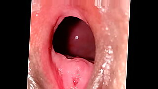 ragini mms returns girls vs girls kiss video