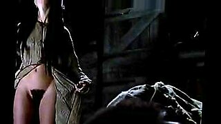 hot scene from kunwari dulhan