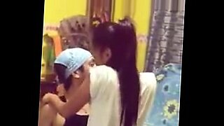 ibu di tinggal suami dan main sama anak