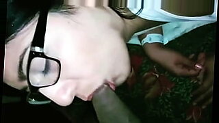 me follo a mi hija menor