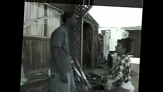 girl twerk on the black bull