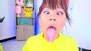 colombian girl deep throat gaging jessica tijerina