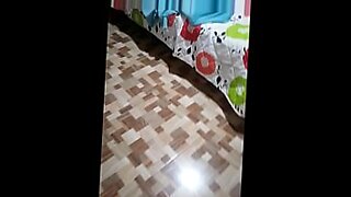 mom teaches how to get milk fom boobs