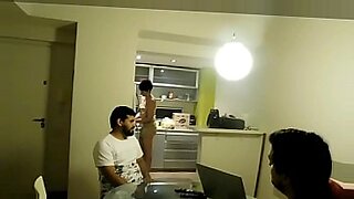 main sampai keluar air