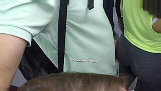 arrimon bus se calienta mujer y se deja arrimar