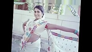 mia khalifa with big boobs and no boys
