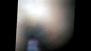 ngocok memek nya sendiri