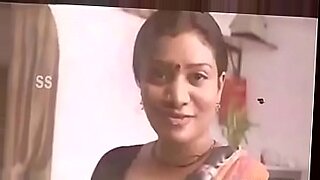 sister and mother enjoing and bro come