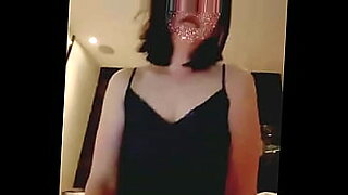 clit fingered by man