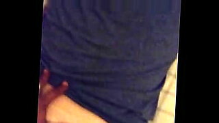 madame se caresse avec mon sexe