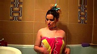 mom push me into bed