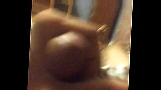 amateur girls flash and hostess sucks dick in money talks stunt