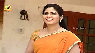 telungu b grade desi saree removing