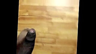 special cock monster jovencita llora de dolor con mandingo casting 5