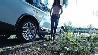 pregnant go to the doctor