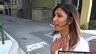 3 bitches from iraq make lesbian 1